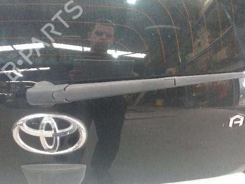Used Rear windshield wiper arm TOYOTA AYGO (_B4_) 1.0 (KGB40) (69 hp) 22161500