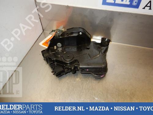 Used Front right lock TOYOTA PRIUS Liftback (_W2_) 1.5 Hybrid (NHW20_, NHW20R) (112 hp) 22135282