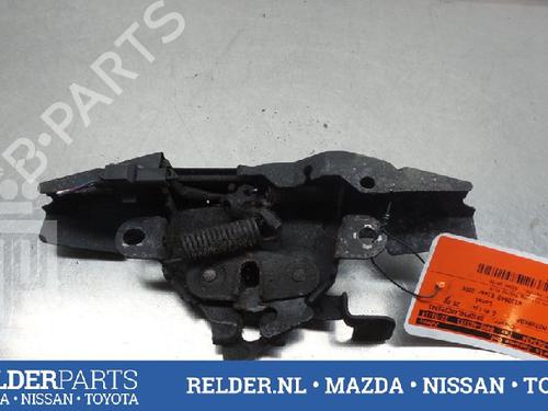Used Hood lock TOYOTA AVENSIS (_T25_) 1.8 VVT-i (ZZT251_, ZZT251R) (129 hp) 22145368