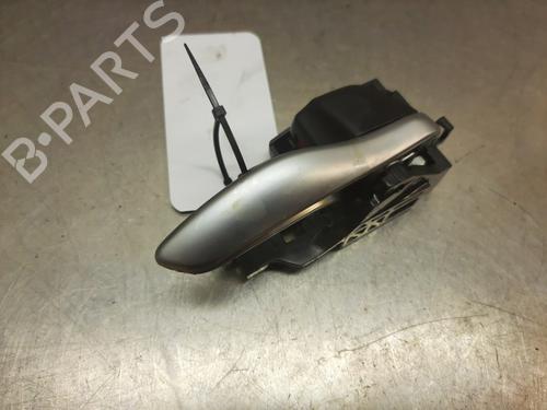 rear-right-exterior-door-handle-toyota-c-hr-_x1_-20-hybrid-maxh10-2016-22167379 main image