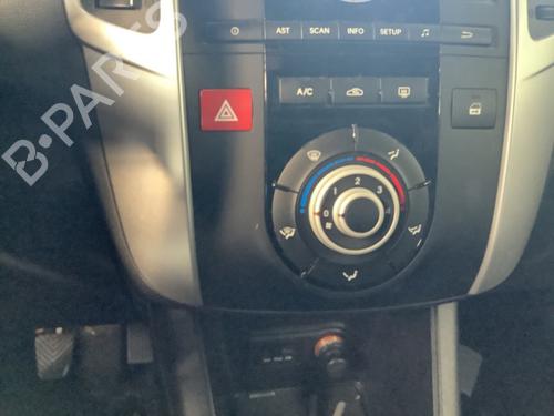 Used Climate control Climate control KIA VENGA (YN) 1.4 CVVT (90 hp) 25004907 25004907