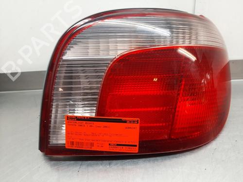 Højre baglygte TOYOTA YARIS (_P1_) 1.0 (SCP10_, SCP10R) (68 hp) 22174133