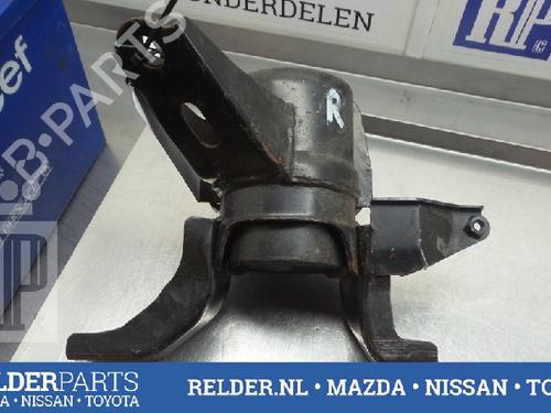 Used Engine mount TOYOTA AURIS (_E15_) 1.6 (ZRE151_, ZRE151R) (124 hp) 22142696
