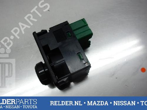 Used Mirror switch NISSAN PRIMERA Hatchback (P12) 2.2 dCi (139 hp) 22145955