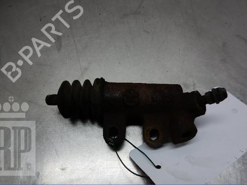 Used Clutch slave cylinder TOYOTA AVENSIS VERSO (_M2_) 2.0 D (CLM20_, CLM20R) (116 hp) 22151050