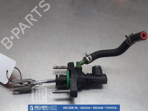 Used Clutch slave cylinder TOYOTA AVENSIS Estate (_T27_) 2.0 D-4D (ADT270_, ADT270R) (126 hp) 22157129