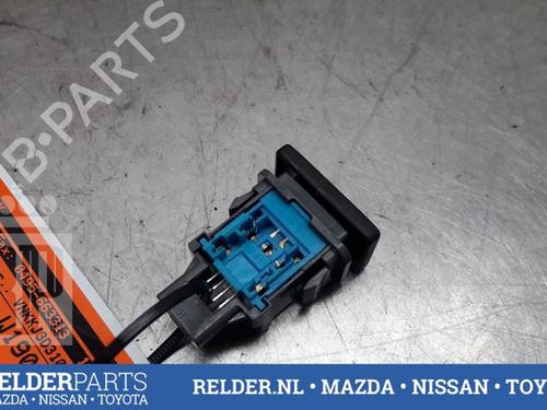 Used Switch TOYOTA YARIS (_P13_) 1.3 (NSP130_, NSP130) (99 hp) 22162298