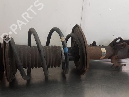 Højre fortil støddæmper Højre fortil støddæmper TOYOTA AURIS (_E18_) 1.8 Hybrid (ZWE186_, ZWE186R) (136 hp) 33929184 33929184