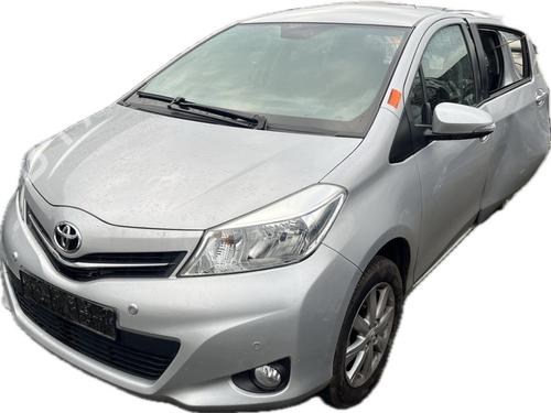 Rear center seatbelt TOYOTA YARIS (_P13_) 1.0 (KSP130_, KSP130) | BP22550179I27 