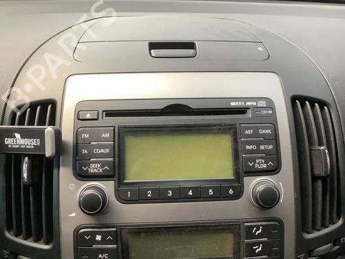 Used Radio Radio HYUNDAI i30 (FD) 1.6 (122 hp) 34574197 34574197