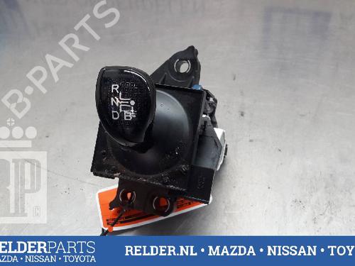 Used Shift knob TOYOTA AURIS Estate (_E18_) 1.8 Hybrid (ZWE186_, ZWE186R, ZWE186H) (136 hp) 22160573
