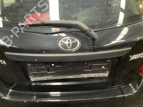 Used Tailgate handle TOYOTA YARIS (_P13_) 1.4 D (NLP130_, NLP130) (90 hp) 25448483