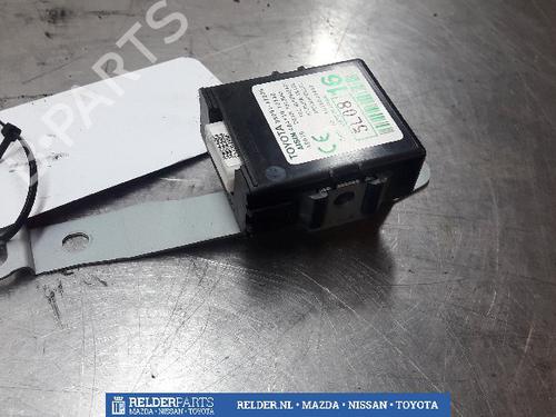 Used Electronic module TOYOTA PRIUS Liftback (_W2_) 1.5 Hybrid (NHW20_, NHW20R) (112 hp) 22156421