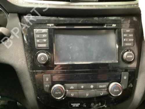 Radio NISSAN QASHQAI II (J11, J11_) 1.5 dCi | BP28049107E6