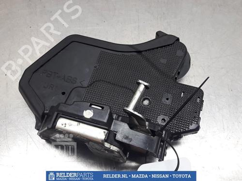 Used Rear right lock TOYOTA COROLLA (_E12_) 1.6 VVT-i (ZZE121_, ZZE121R) (110 hp) 22157933