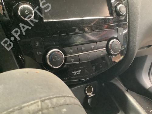 Used Climate control Climate control 37760177 37760177