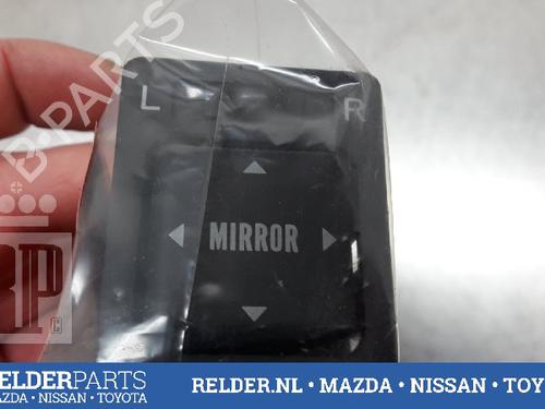 Used Mirror switch TOYOTA LAND CRUISER 90 (_J9_) 3.0 TD (KZJ90_, KZJ95_, KZJ90R, KZJ95R, KZJ90W, KZJ95W) (125 hp) 22159184