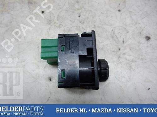 Used Mirror switch NISSAN PRIMERA (P12) 1.8 (115 hp) 22143924