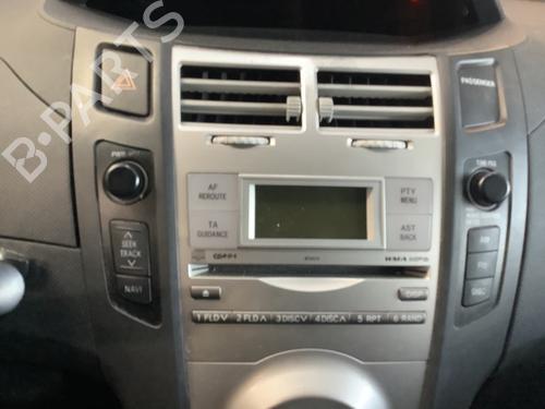 Used Radio Radio TOYOTA YARIS (_P9_) 1.3 VVT-i (SCP90_, SCP90R) (87 hp) 24178445 24178445