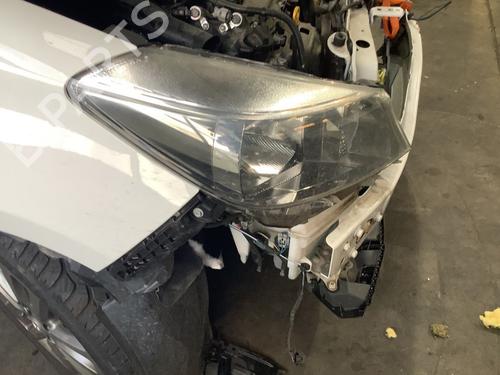 Right headlight TOYOTA YARIS (_P9_) 1.33 VVT-i (NSP90_, NSP90R) | BP29917335C29