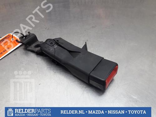 Used Seat buckle TOYOTA AVENSIS Saloon (_T27_) 2.0 D-4D (ADT270_, ADT270R) (124 hp) 22155631