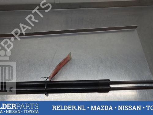 Used Tailgate lift support NISSAN NOTE (E11, NE11) 1.6 (110 hp) 22135395