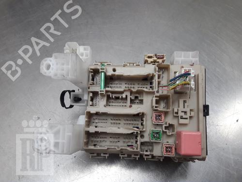 Fuse box TOYOTA AVENSIS Saloon (_T27_) 2.0 D-4D (ADT270_, ADT270R) | BP22155636E1 