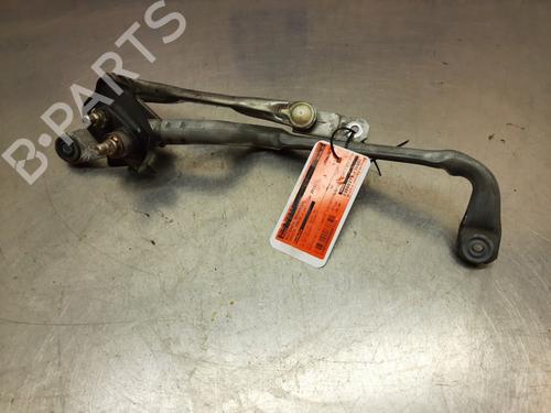 Used Front wipers mechanism TOYOTA YARIS (_P13_) 1.5 Hybrid (NHP130_, NHP130) (101 hp) 22166188