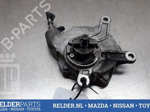 Used Vacuum pump TOYOTA COROLLA Verso (ZER_, ZZE12_, R1_) 2.2 D-4D (AUR10_, AUR10R) (136 hp) 22160605