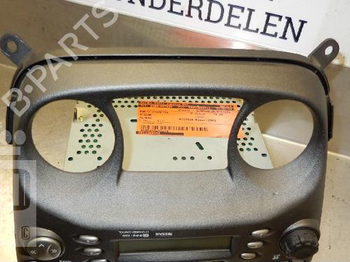 Used Radio NISSAN ALMERA II Hatchback (N16) 1.5 (90 hp) 22138310