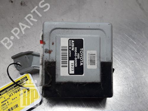 Elektronisk modul TOYOTA LAND CRUISER 90 (_J9_) 3.0 TD (KZJ90_, KZJ95_, KZJ90R, KZJ95R, KZJ90W, KZJ95W) (125 hp) 22154908
