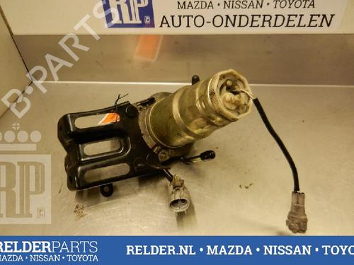 Used Fuel pump TOYOTA AVENSIS VERSO (_M2_) 2.0 D (CLM20_, CLM20R) (116 hp) 22147683