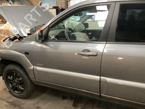 Left front door KIA SPORTAGE II (JE_, KM_) 2.0 i 16V | BP22356642C2