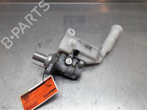 Used Brake master cylinder NISSAN JUKE (F15) 1.2 DIG-T (115 hp) 22165509