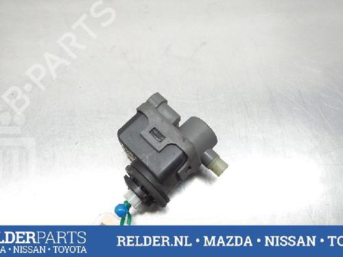 Used Headlight adjuster motor NISSAN PRIMERA Hatchback (P12) 2.0 (140 hp) 22136147