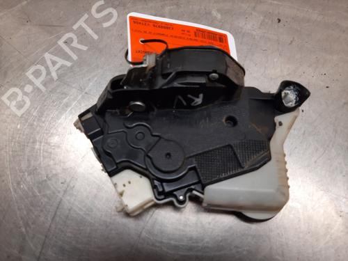 Used Front right lock TOYOTA YARIS (_P9_) 1.33 VVT-i (NSP90_, NSP90R) (100 hp) 22169476