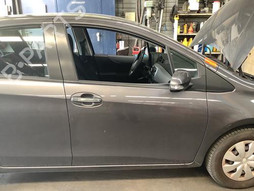 Used Right front door Right front door 37760140 37760140