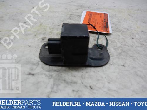 Used Electronic module TOYOTA AVENSIS Liftback (_T22_) 1.8 VVT-i (ZZT221_, ZZT221R) (129 hp) 22136336