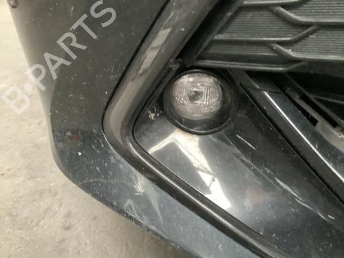 Used Right front fog light TOYOTA COROLLA Estate (_E21_) 1.8 Hybrid (ZWE211) (122 hp) 28049080