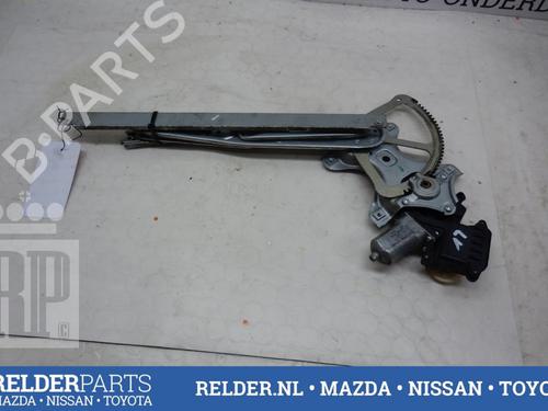 Used Front left window mechanism TOYOTA YARIS (_P9_) 1.3 VVT-i (SCP90_, SCP90R) (87 hp) 22149601