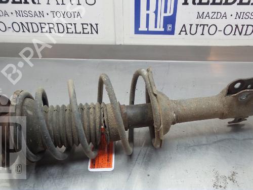 Højre fortil støddæmper TOYOTA YARIS VERSO (_P2_) 1.5 (NCP21_) (105 hp) 22152596