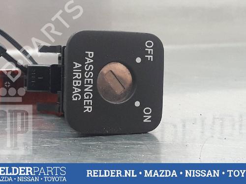 Switch TOYOTA YARIS (_P9_) 1.33 VVT-i (NSP90_, NSP90R) | BP22158941I30