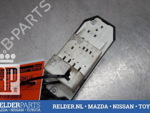 Switch TOYOTA YARIS (_P13_) 1.5 Hybrid (NHP130_, NHP130) | BP22160392I30 