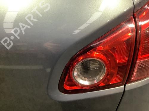Used Right taillight NISSAN QASHQAI I (J10, NJ10) 2.0 (141 hp) 31259676