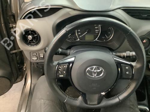 Steering wheel TOYOTA YARIS (_P13_) 1.0 (KSP130_, KSP130) | BP23573218C49 