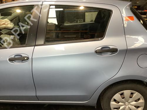 Used Left rear door TOYOTA YARIS (_P13_) 1.0 (KSP130_, KSP130) (69 hp) 22168888