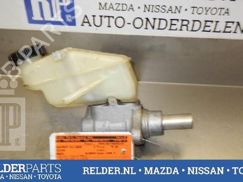 Used Brake master cylinder TOYOTA YARIS (_P9_) 1.3 VVT-i (SCP90_, SCP90R) (87 hp) 22140636