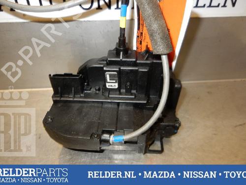 Used Rear left lock NISSAN NOTE (E11, NE11) 1.6 (110 hp) 22138007