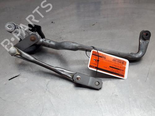 Used Front wipers mechanism TOYOTA YARIS (_P13_) 1.5 Hybrid (NHP130_, NHP130) (101 hp) 22164080