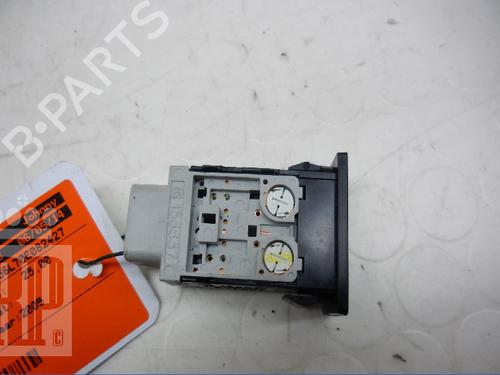 Used Switch TOYOTA AVENSIS (_T25_) 2.0 D-4D (CDT250_, CDT250R) (116 hp) 22146862